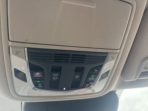 Used 2021 Acura RDX w/ Technology Package image 34