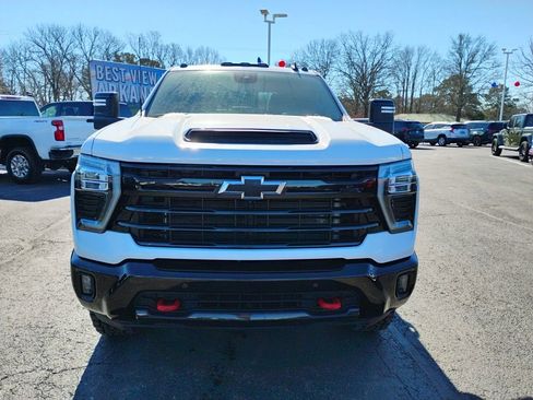 Used 2025 Chevrolet Silverado 2500 LT w/ Trail Boss Package image 2