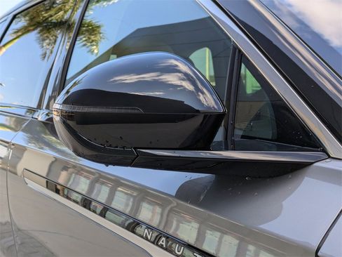 Certified 2025 Lincoln Nautilus Premier image 12