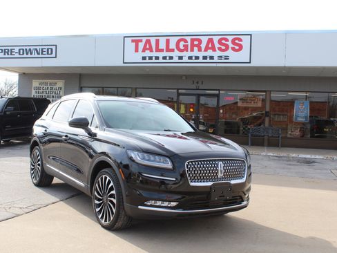 Used 2022 Lincoln Nautilus Black Label w/ Class II Trailer Tow Package image 1
