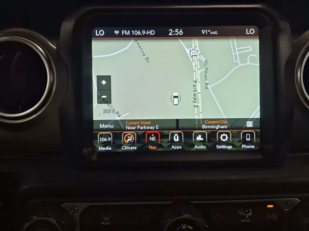Used 2023 Jeep Gladiator Overland AWD/4WD image 32