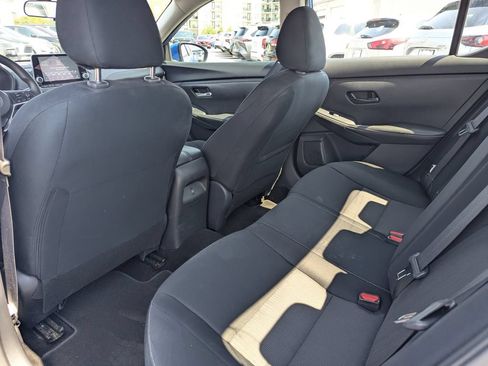 Used 2024 Nissan Sentra SV FWD image 28
