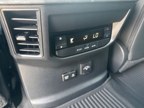 Used 2024 Toyota Sequoia Limited AWD/4WD image 25