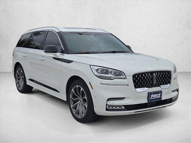 Used 2020 Lincoln Aviator Grand Touring w/ Equipment Group 302A AWD/4WD image 3