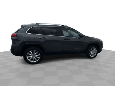 Used 2014 Jeep Cherokee Limited w/ Luxury Group AWD/4WD image 8