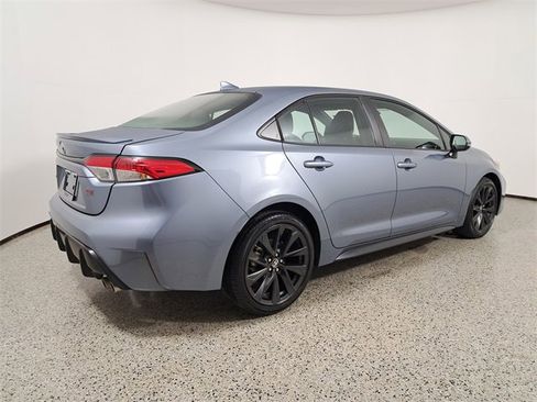 Used 2023 Toyota Corolla SE image 5