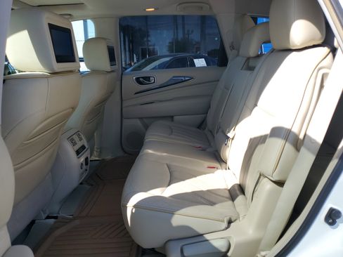Used 2013 INFINITI JX35 AWD w/ Premium Pkg image 30