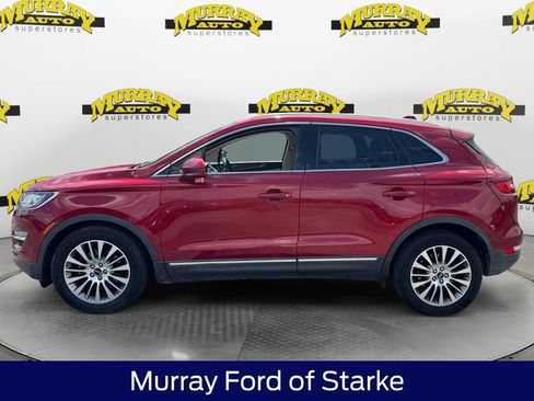 Used 2017 Lincoln MKC Reserve FWD image 2