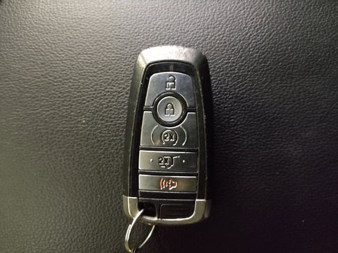 Used 2019 Ford Explorer Sport AWD/4WD image 32