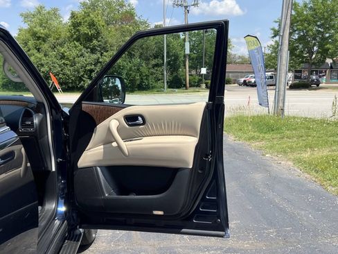 Used 2017 Nissan Armada SL image 37