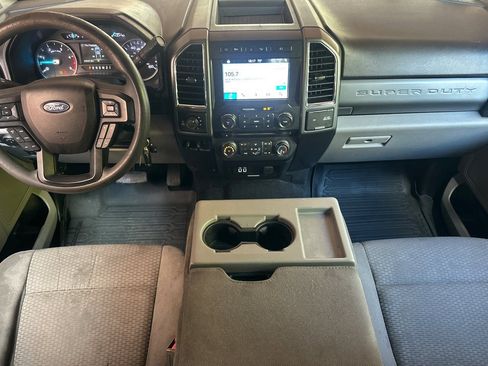 Used 2018 Ford F350 XLT w/ XLT Premium Package AWD/4WD image 17