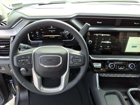 New 2026 GMC Sierra 2500 Denali w/ Denali Reserve Package image 11