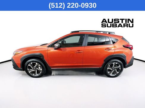 Used 2025 Subaru Crosstrek 2.0i Premium image 5