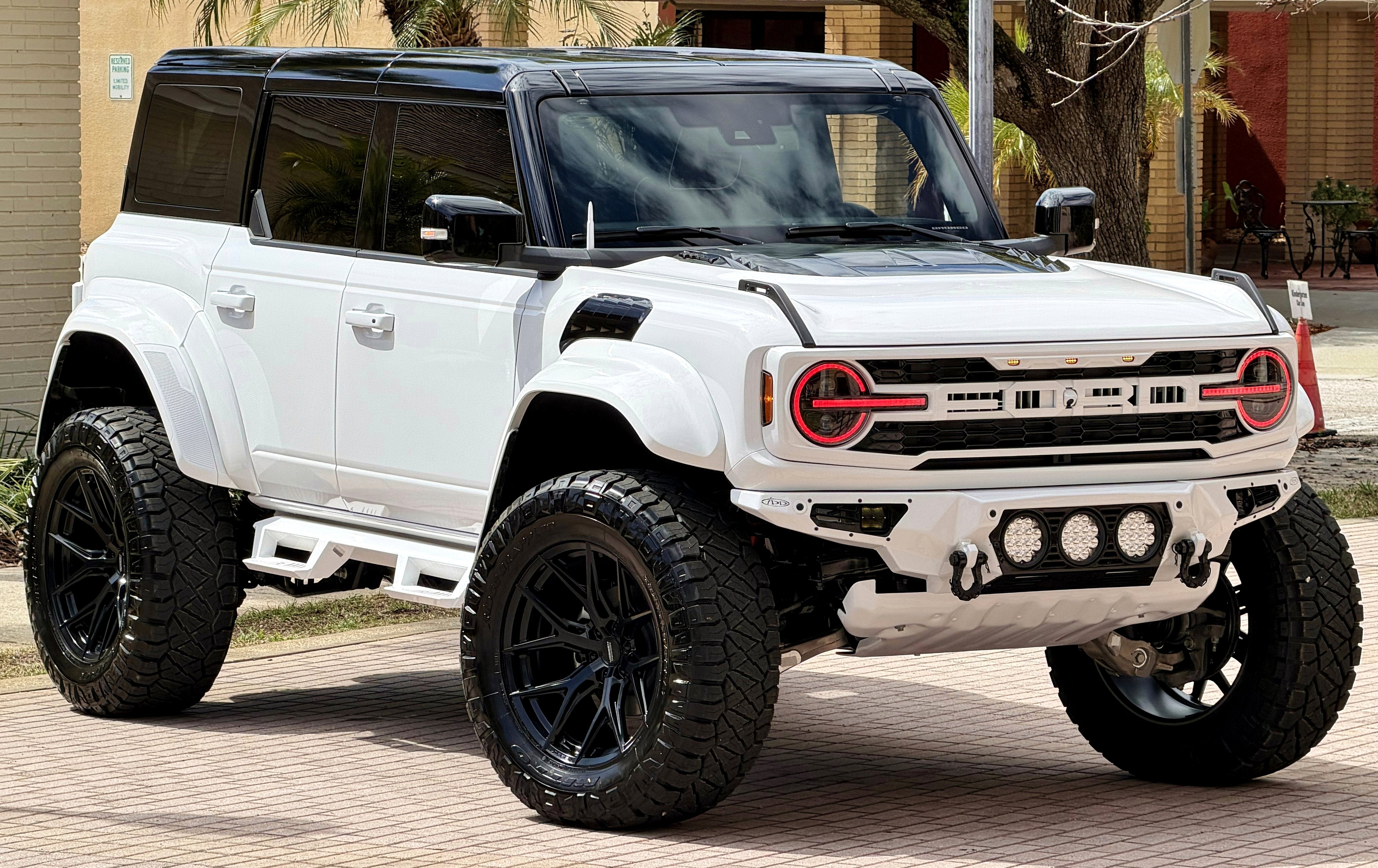 Used 2025 Ford Bronco Raptor AWD/4WD image 5