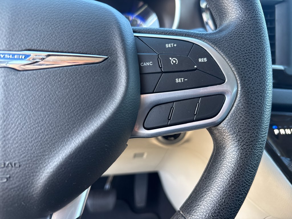 Used 2021 Chrysler Voyager Lxi FWD image 14