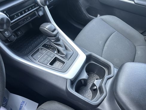 Used 2020 Toyota RAV4 LE w/ All Weather Liner Package AWD/4WD image 14