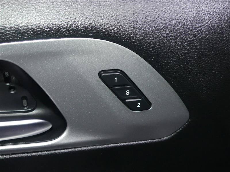 Used 2019 Chrysler Pacifica Limited w/ Advanced Safetytec Group FWD image 20