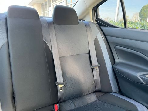 Used 2025 Nissan Versa SV image 35