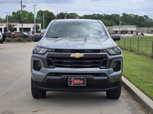 New 2026 Chevrolet Colorado LT RWD image 2