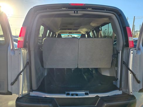 Used 2016 Chevrolet Express 2500 LS image 25