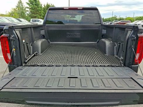Used 2025 GMC Sierra 1500 SLT AWD/4WD image 28