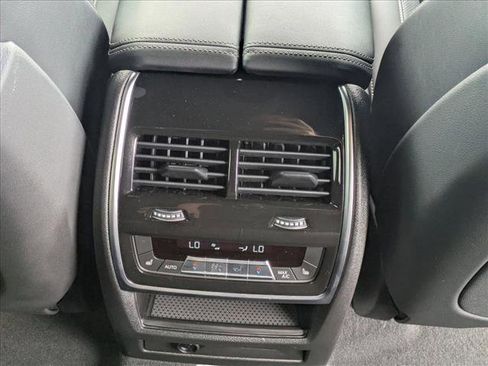 Used 2025 BMW X5 sDrive40i image 18