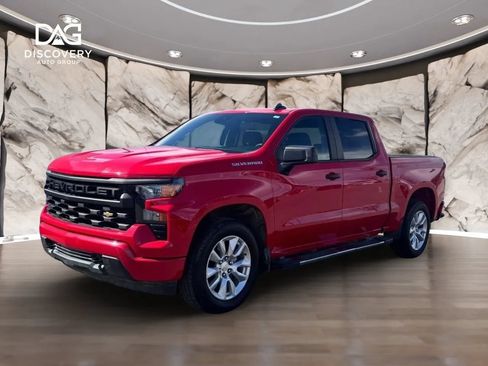 Used 2024 Chevrolet Silverado 1500 Custom AWD/4WD image 1