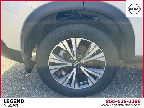 Used 2022 Nissan Rogue SV image 10