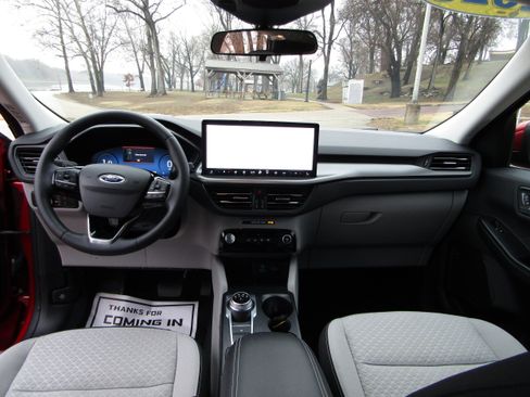 Used 2023 Ford Escape Active w/ Tech Pack #2 AWD/4WD image 38
