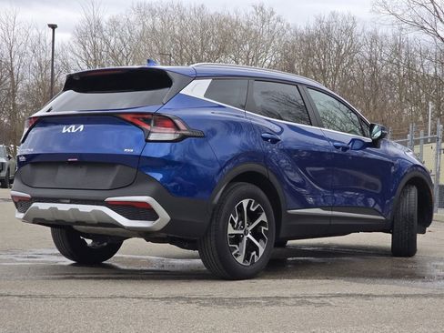 Used 2024 Kia Sportage EX image 17