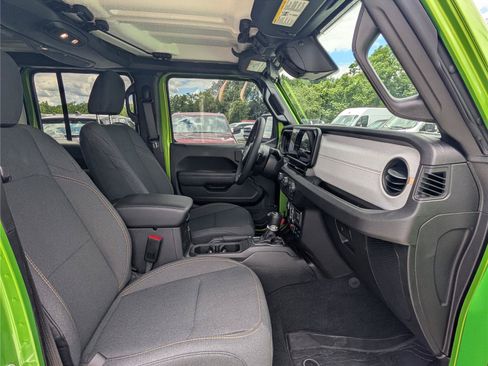 Used 2026 Jeep Wrangler Unlimited Sport AWD/4WD image 11