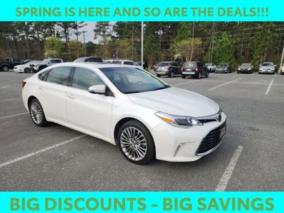 Used 2016 Toyota Avalon Limited w/ Toyota Safety Sense Package
