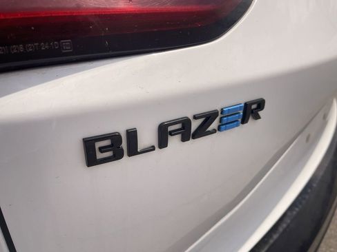 Used 2024 Chevrolet Blazer EV RS AWD/4WD image 4