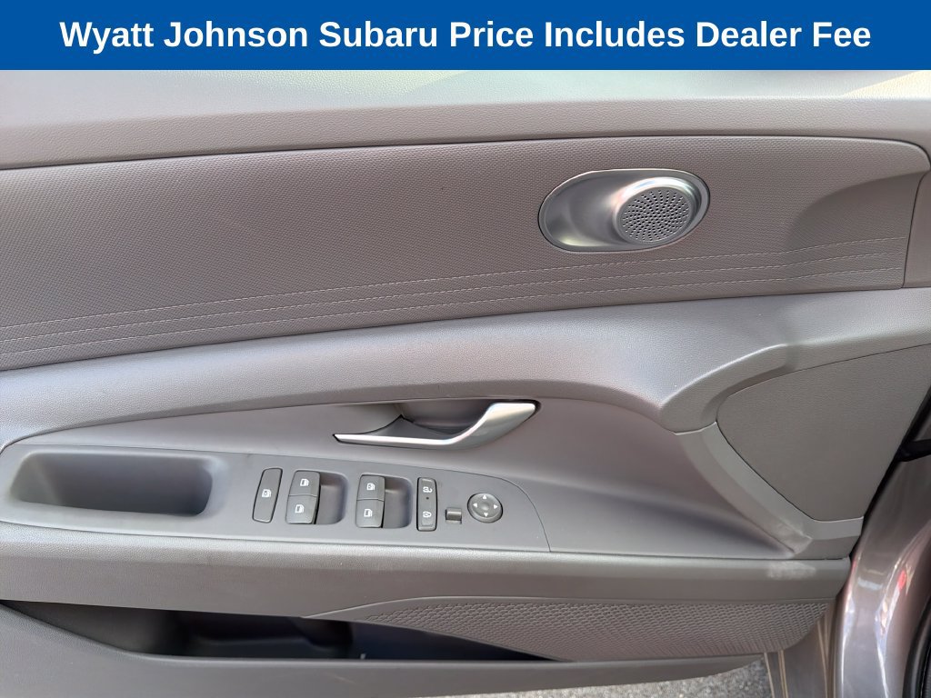 Used 2024 Hyundai Elantra SEL FWD image 22