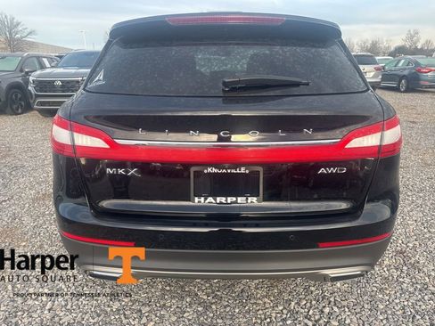 Used 2016 Lincoln MKX Reserve w/ Climate Package image 4
