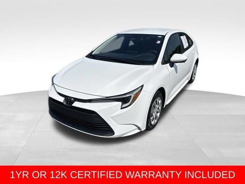Used 2026 Toyota Corolla LE FWD image 1