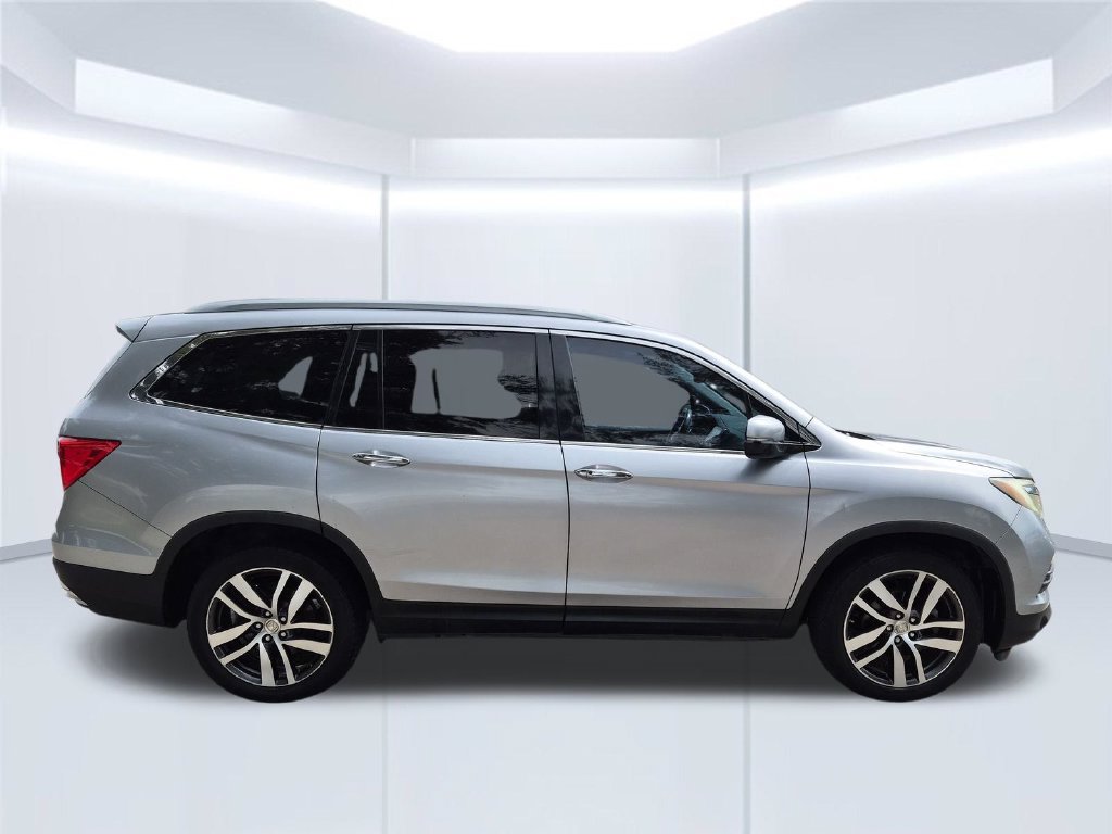 Used 2016 Honda Pilot Elite image 8
