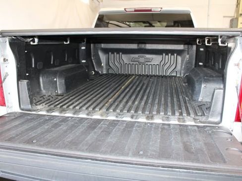 Used 2020 Chevrolet Silverado 1500 Custom w/ Custom Value Package AWD/4WD image 23