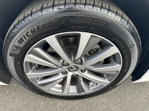 Used 2020 Lexus ES 350 w/ Premium Package image 34