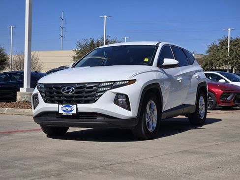 Certified 2024 Hyundai Tucson SE image 3