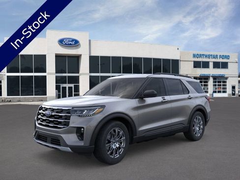 Used 2026 Ford Explorer Active w/ Active Comfort Package AWD/4WD image 1