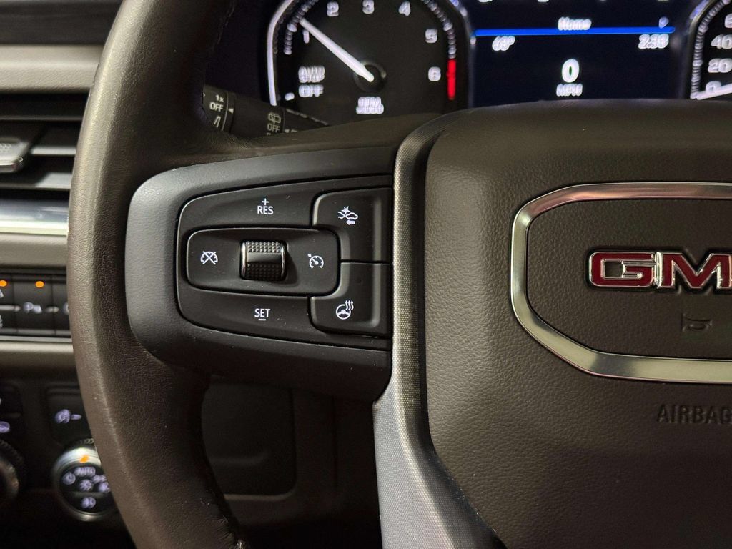 Used 2021 GMC Yukon SLT w/ SLT Luxury Package AWD/4WD image 15