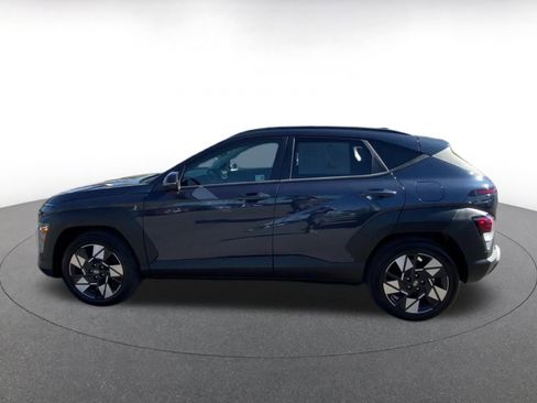 Used 2025 Hyundai Kona SEL image 9