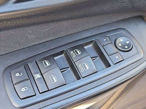 Used 2017 Jeep Cherokee Latitude image 18