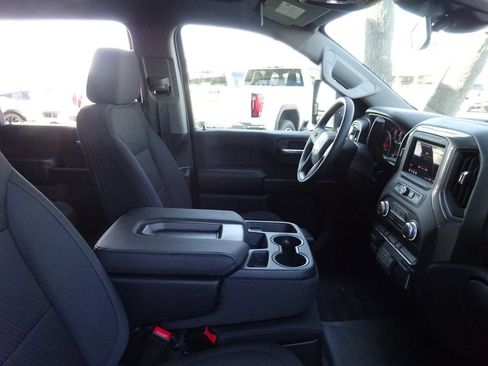New 2026 GMC Sierra 2500 Pro w/ Convenience Package AWD/4WD image 15