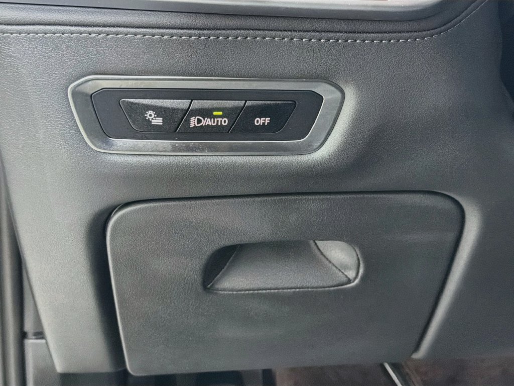 Used 2024 BMW XM AWD/4WD image 10