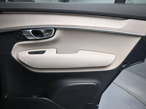 New 2026 Volvo XC90 T8 Plus w/ Protection Package Premier AWD/4WD image 29