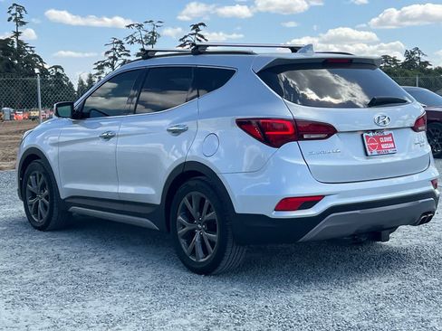 Used 2018 Hyundai Santa Fe Sport w/ 2.0T Ultimate Tech Package 05 FWD image 7