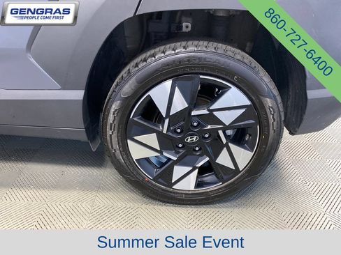 Used 2025 Hyundai Kona SEL AWD/4WD image 30
