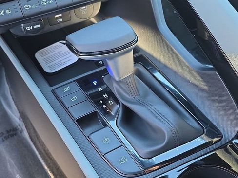 New 2026 Hyundai Elantra Limited FWD image 34